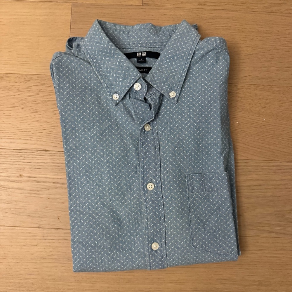 Uniqlo Light Blue Patterned Men's Slim Fit Button-Down Shirt